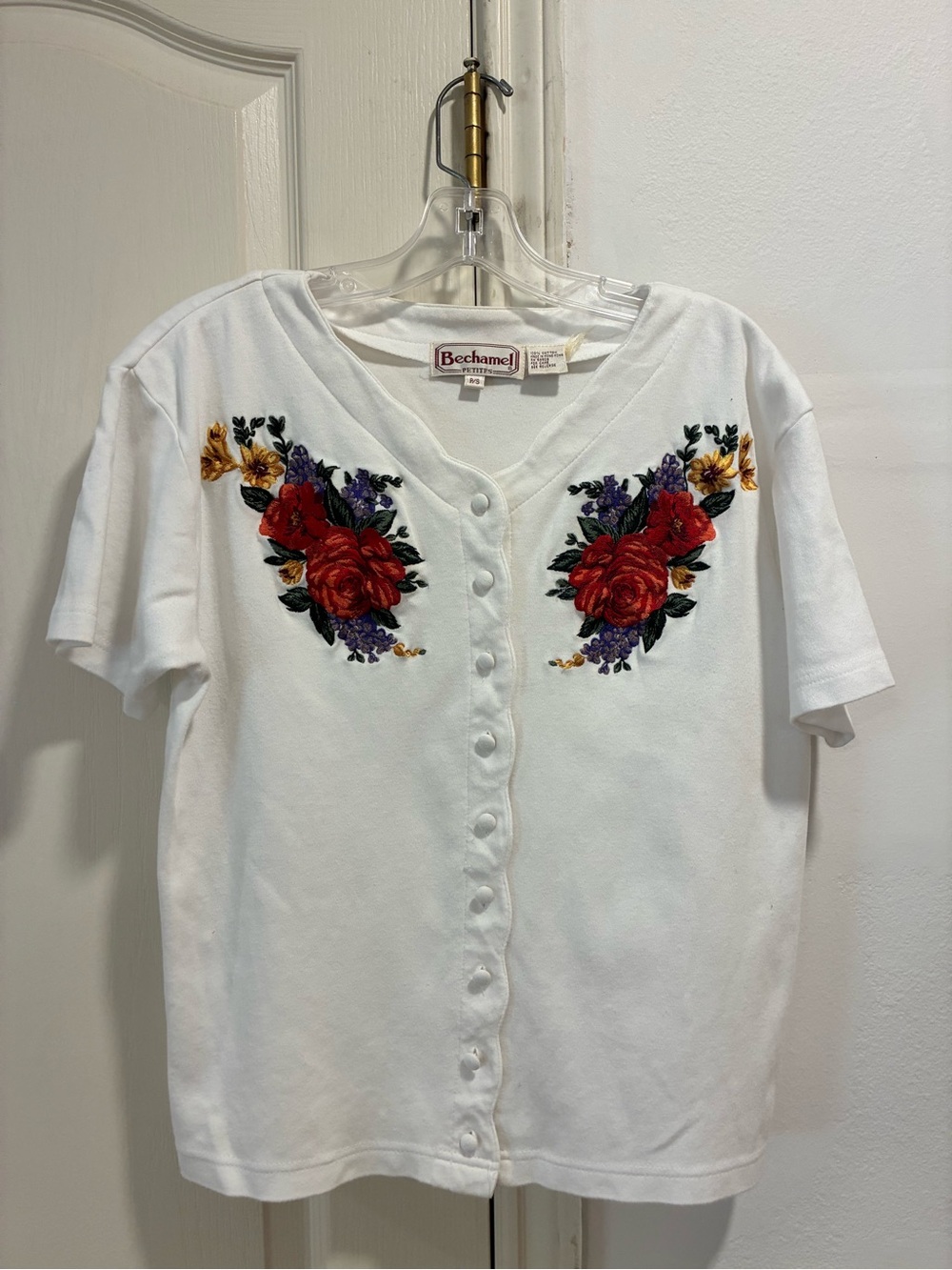 Bechamel Vintage White Buttoned Top with Red Rose Floral Embroidery Petite Small